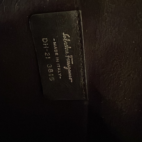 Vintage chocolate brown Ferragamo bag - Picture 8 of 10